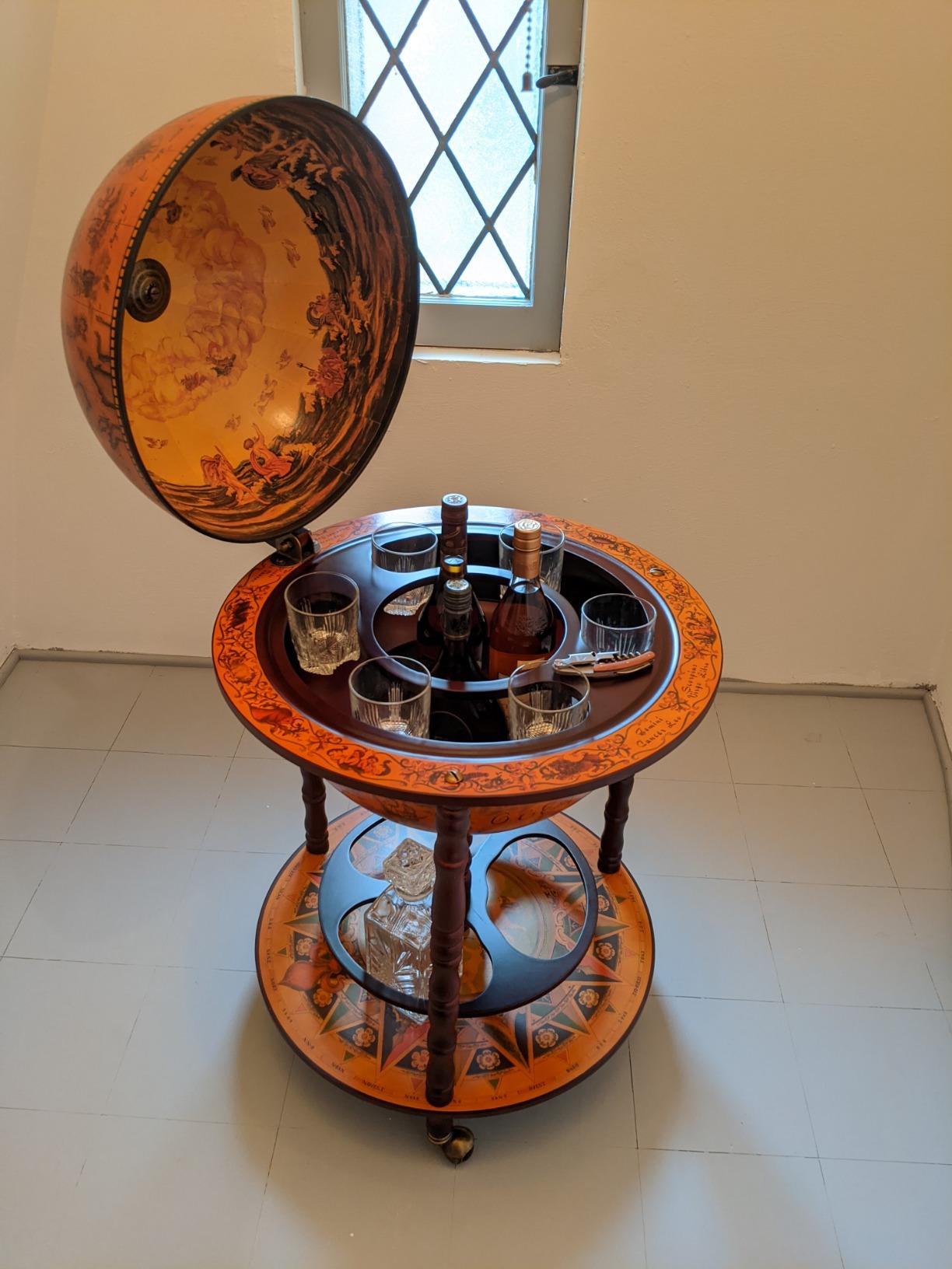 【Furniture】Design Toscano Sixteenth-Century Italian Replica Globe Bar Cart Cabinet on Wheels, 38