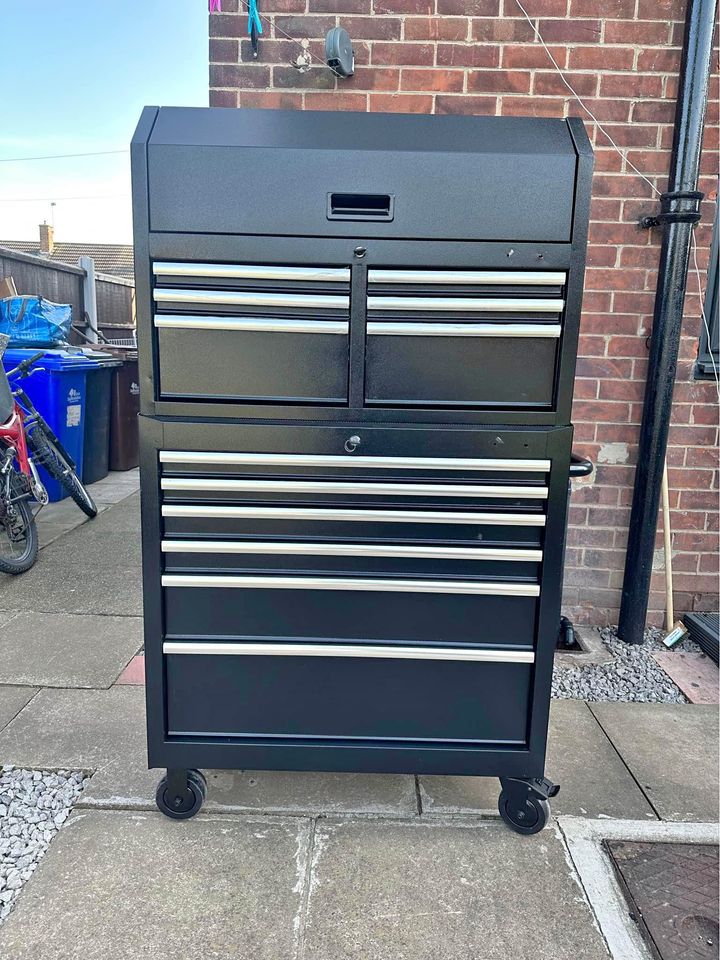 · Halford advance cabins 36 inch ￼ 12 drawers slow close new everything working perfect.