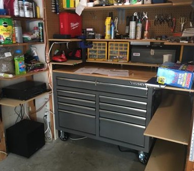 HuskyTool 46 in. W x 24.5 in. D 9-Drawer Gloss Black Deep Tool Chest Mobile Workbench with Hardwood Top and Power Station, Red, (H46MWC9V2PWR)