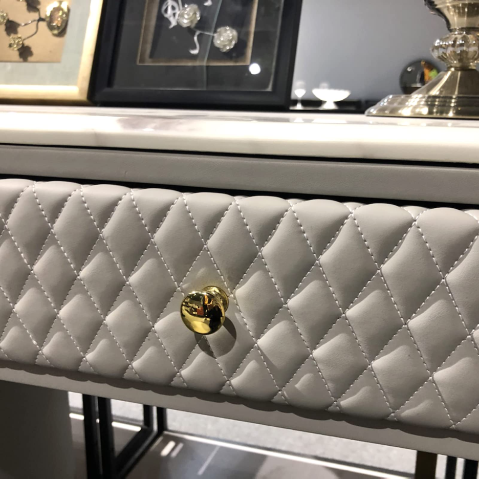 【Furniture】Dresser Table Vanity Makeup Table Set Makeup with 5 Drawers Dressing Table with Lighted Mirror