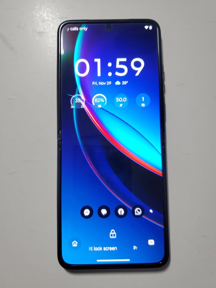 Motorola Razr+ (Plus) 5G 2023.