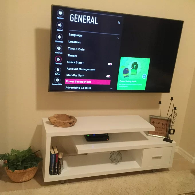 【Furniture】Beesley TV Stand for TVs up to 70